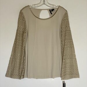 New Directions Top Womens Medium True Stone Lace Bell Sleeve Keyhole Top